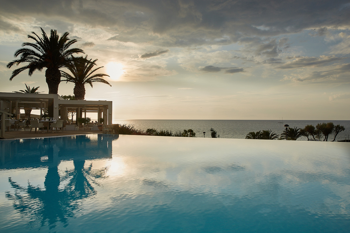 Sani Club Lounge , sunset at the main pool