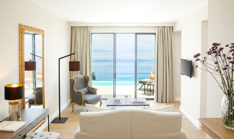 Marbella Nido Suite with private pool, livingroom