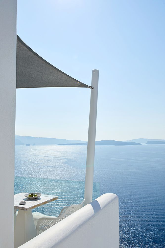 La Perla Santorini, Greece