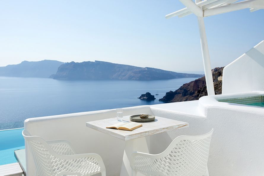 La Perla Santorini, Greece